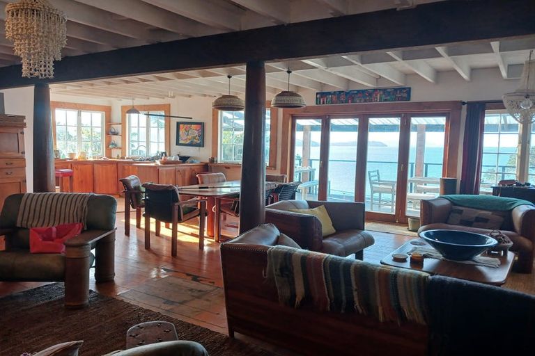 Photo of property in 102 Beach Road, Onerahi, Whangarei, 0110