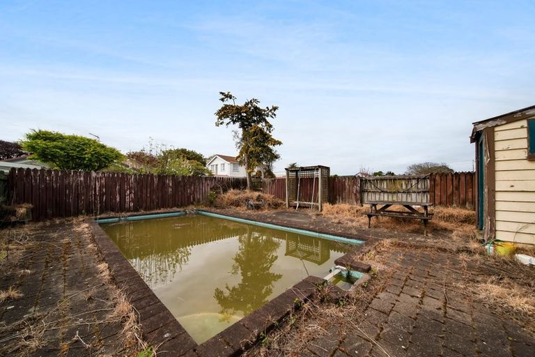 Photo of property in 68 Collins Street, Hawera, 4610