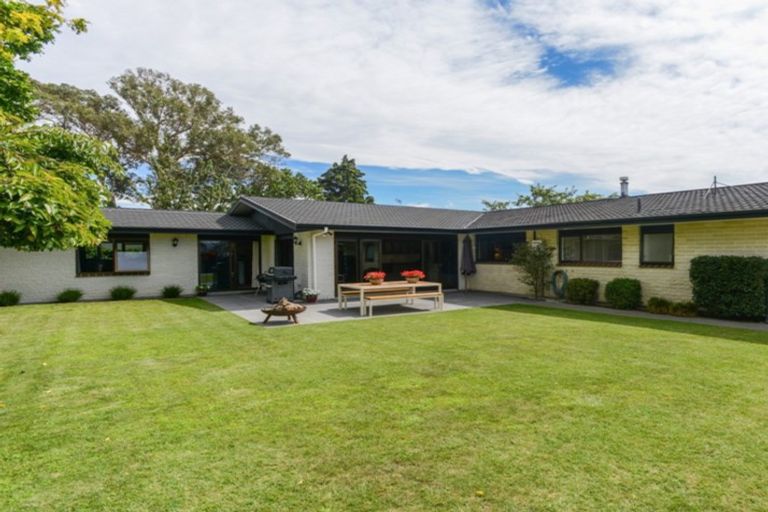 Photo of property in 22 Otatara Road, Taradale, Napier, 4112