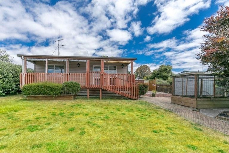 Photo of property in 35 Acacia Crescent, Glenview, Hamilton, 3206