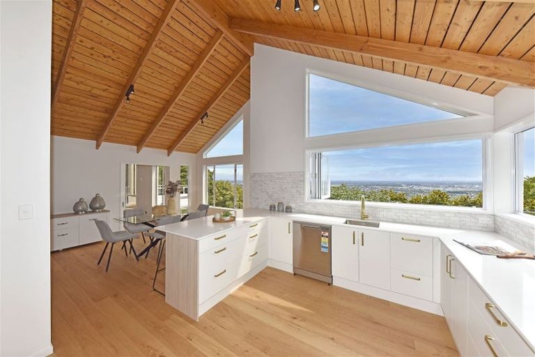 Photo of property in 134a Hackthorne Road, Cashmere, Christchurch, 8022