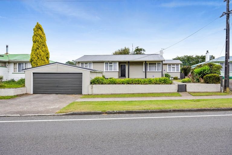 Photo of property in 55 Collingwood Street, Eltham, 4322