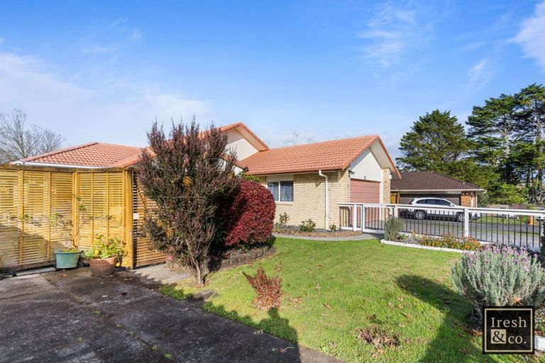 Property details for 25 Carisbrook Crescent, Papakura, 2110