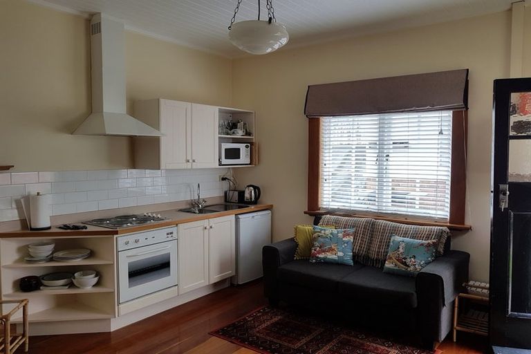 Photo of property in 7 Rattray Street, Devonport, Auckland, 0624