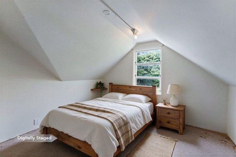 Photo of property in 44 Atkins Road, Otaki, 5583