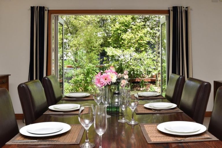 Photo of property in 32 Wai-iti Terrace, Burnside, Christchurch, 8052