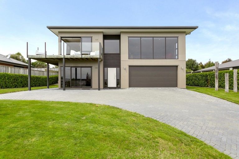 Photo of property in 15 Moa Lane, Richmond Heights, Taupo, 3330