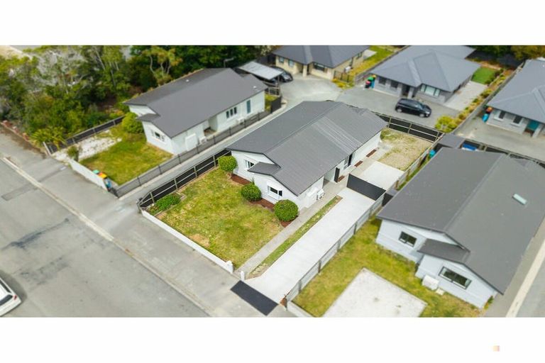 Photo of property in 35 High Street, Parkside, Timaru, 7910