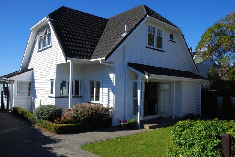 Photo of property in 37 Clutha Avenue, Khandallah, Wellington, 6035