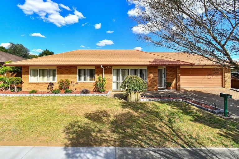 Photo of property in 6 Emmerdale Avenue, Papakura, 2110