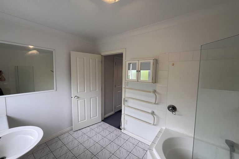 Photo of property in 111 Wheturangi Road, Greenlane, Auckland, 1051