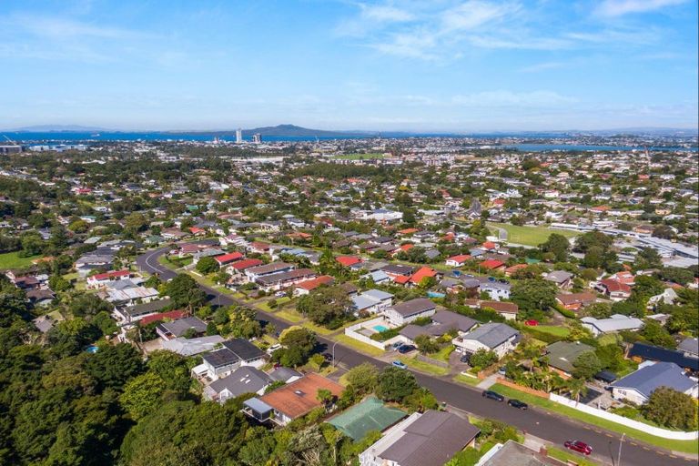 Photo of property in 137 Eban Avenue, Hillcrest, Auckland, 0627