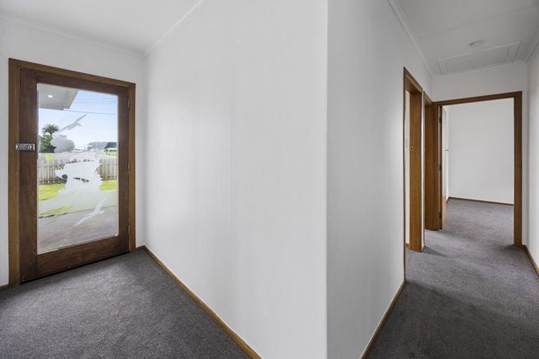 Photo of property in 50 Ramanui Avenue, Hawera, 4610