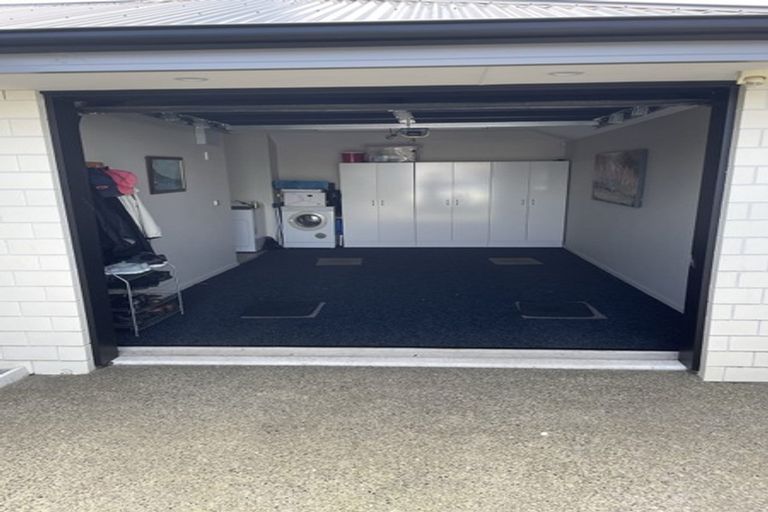 Photo of property in 3/502 Harewood Road, Harewood, Christchurch, 8051