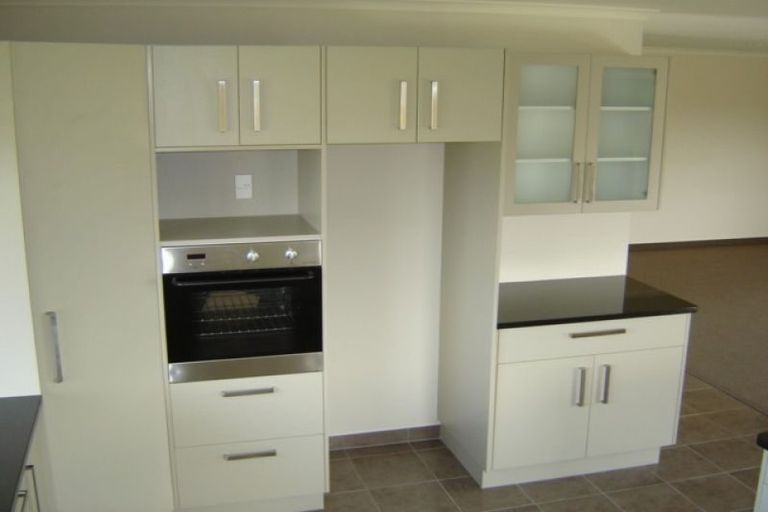 Photo of property in 23 Gandalf Crescent, Paraparaumu, 5032