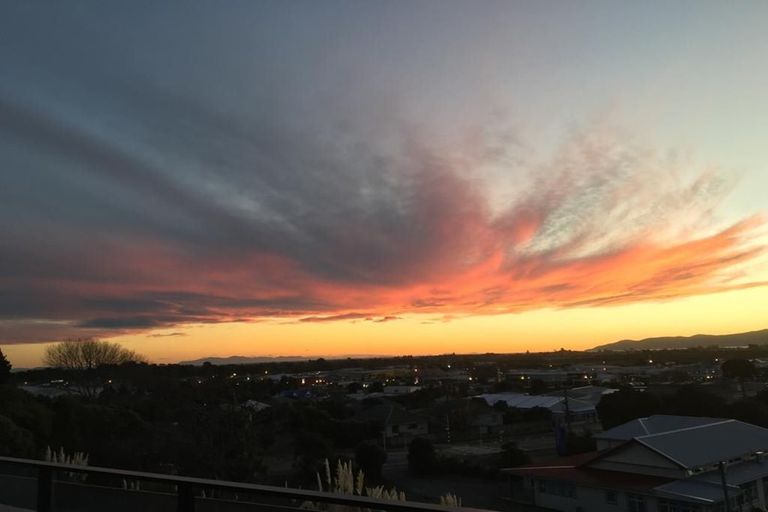 Photo of property in 35 Ruapehu Street, Paraparaumu, 5032