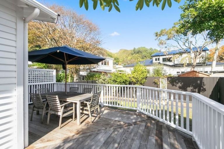 Photo of property in 6 Kowhai Street, Eastbourne, Lower Hutt, 5013