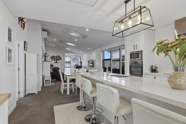 Photo of property in 9 Pimelea Street, Papamoa Beach, Papamoa, 3118