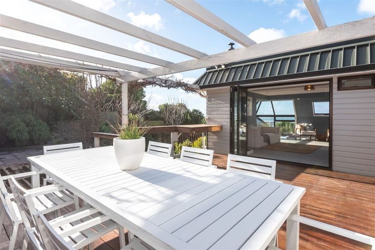 Photo of property in 2/12 Patmos Place, Mount Pleasant, Christchurch, 8081