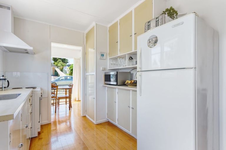 Photo of property in 12 May Street, Mount Maunganui, 3116