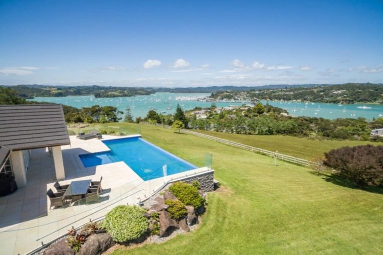 Photo of property in 335 Aucks Road, Okiato, Russell, 0272