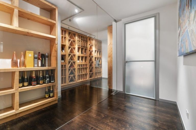 Photo of property in 5a Darwin Lane, Remuera, Auckland, 1050