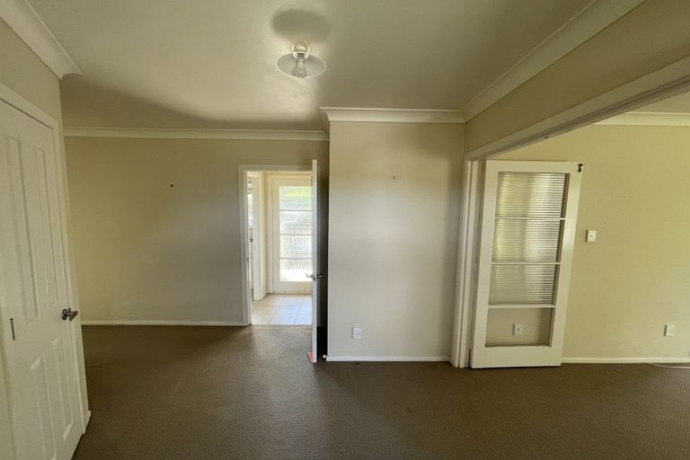 Photo of property in 84 Marlborough Avenue, Glenfield, Auckland, 0629