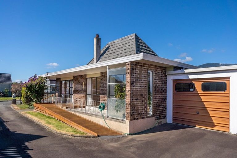 Photo of property in 1/3 Byron Place, Stoke, Nelson, 7011