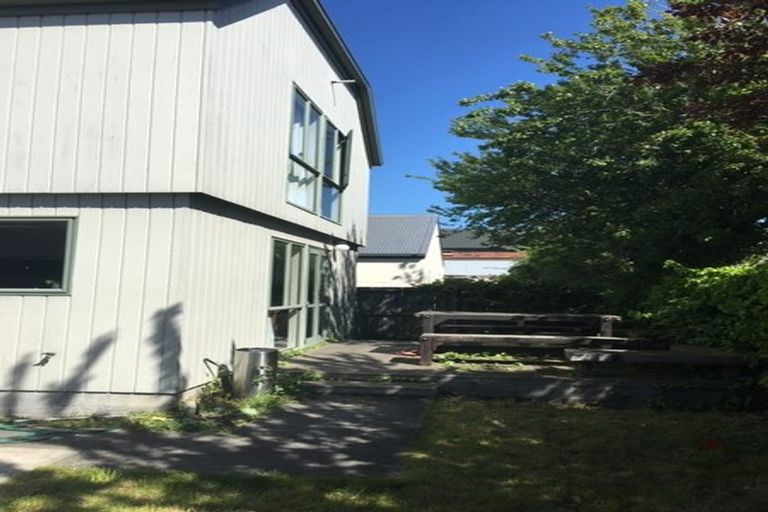 Photo of property in 114b Elizabeth Street, Riccarton, Christchurch, 8041