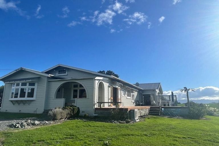 Photo of property in 1084 Lake Ferry Road, Dyerville, Martinborough, 5781