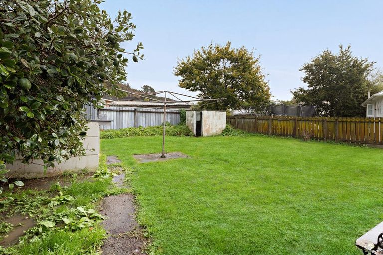 Photo of property in 26 Prouse Crescent, Naenae, Lower Hutt, 5011