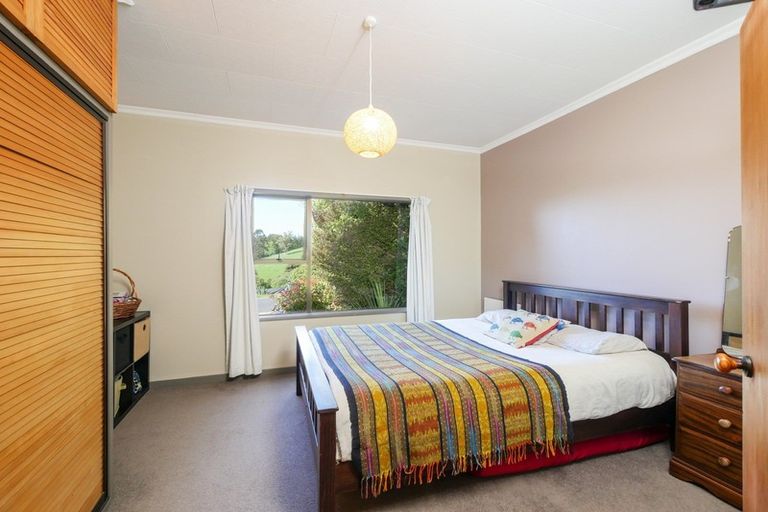 Photo of property in 52 Oxley Crescent, Broad Bay, Dunedin, 9014