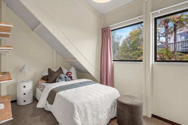 Photo of property in 14 Utuhina Road, Springfield, Rotorua, 3015