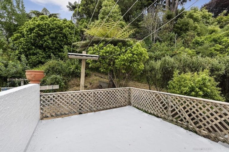 Photo of property in 13b Kim Street, Khandallah, Wellington, 6035