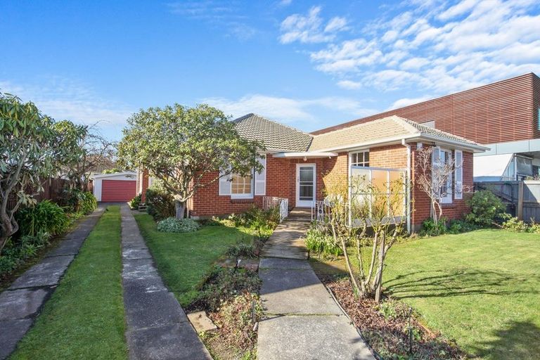 Photo of property in 256 Cranford Street, St Albans, Christchurch, 8052