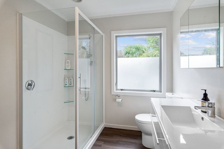 Photo of property in 64 Poplar Avenue, Raumati South, Paraparaumu, 5032