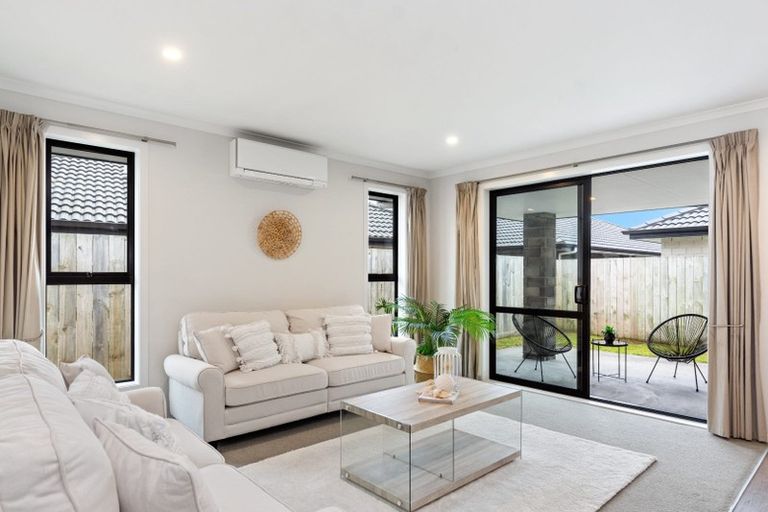 Photo of property in 25 Emerald Shores Drive, Papamoa Beach, Papamoa, 3118