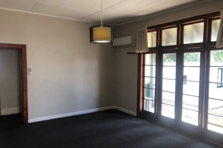 Photo of property in 68 Chelwood Street, Takaro, Palmerston North, 4412