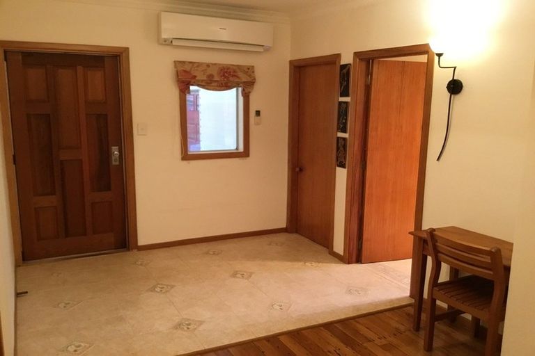 Photo of property in 25 Wyndham Road, Pinehaven, Upper Hutt, 5019