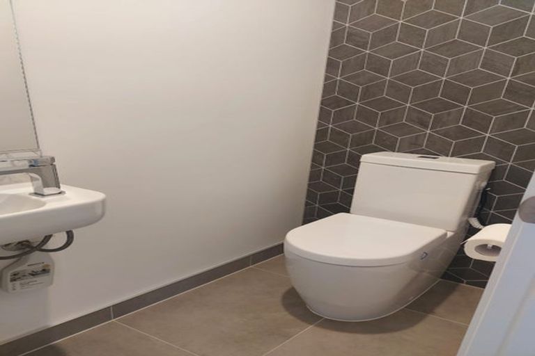 Photo of property in 157 Glenvar Ridge Road, Long Bay, Auckland, 0630