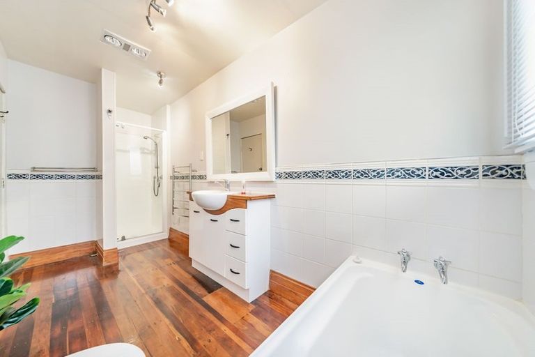 Photo of property in 23 Mangaroa Hill Road, Maoribank, Upper Hutt, 5018