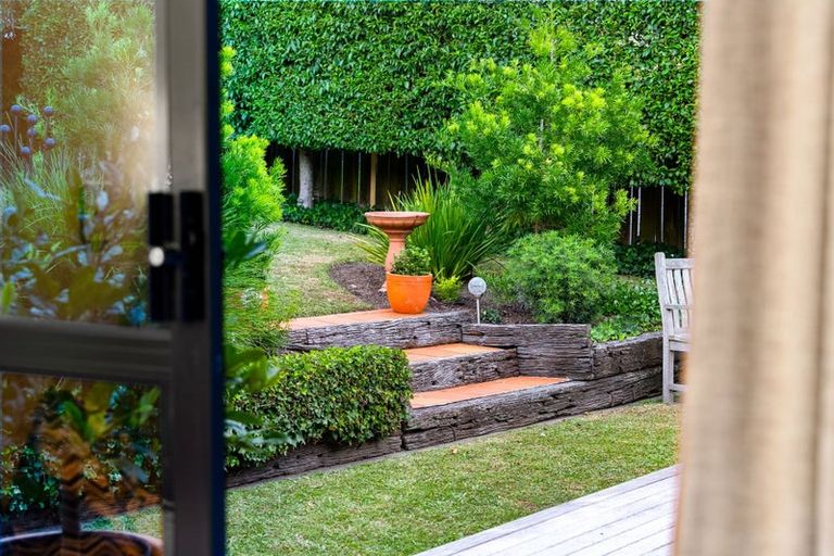 Photo of property in 43 Braemar Road, Rothesay Bay, Auckland, 0630