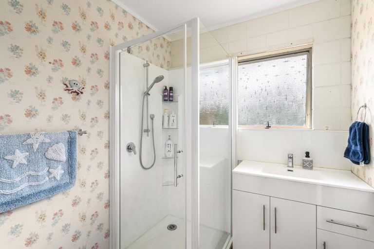 Photo of property in 21 Whiritoa Beach Road, Whiritoa, Whangamata, 3691