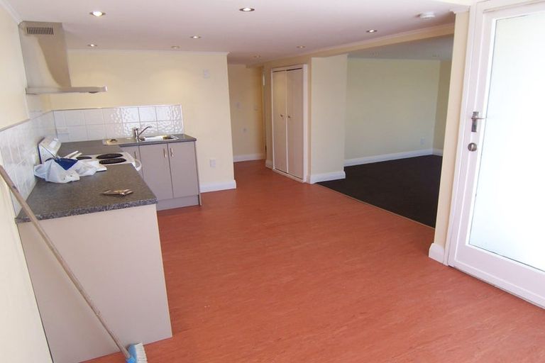 Photo of property in 327 Adelaide Road, Newtown, Wellington, 6021