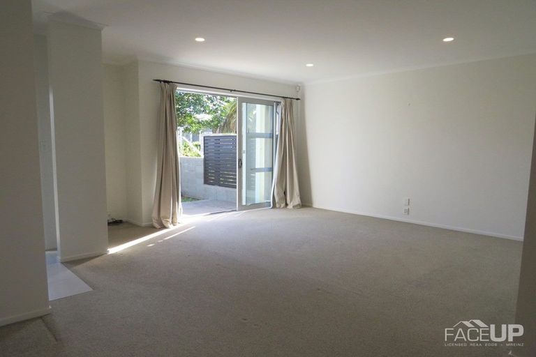 Photo of property in 49 Buckley Avenue, Hobsonville, Auckland, 0616
