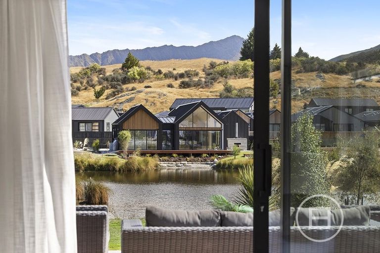 Photo of property in 22 Woolshed Road, Jacks Point, Queenstown, 9371