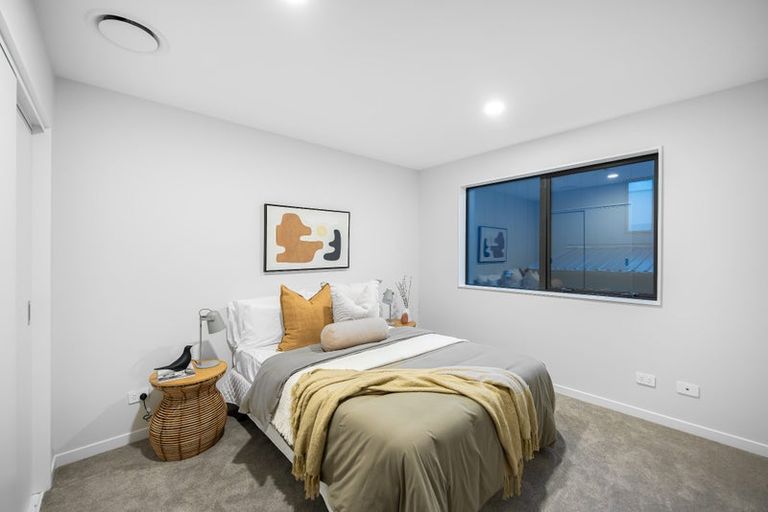 Photo of property in 15 Kumukumu Road, Long Bay, Auckland, 0630