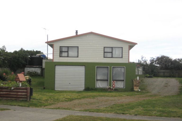Photo of property in 8 Aranui Avenue, Waitarere Beach, Levin, 5510