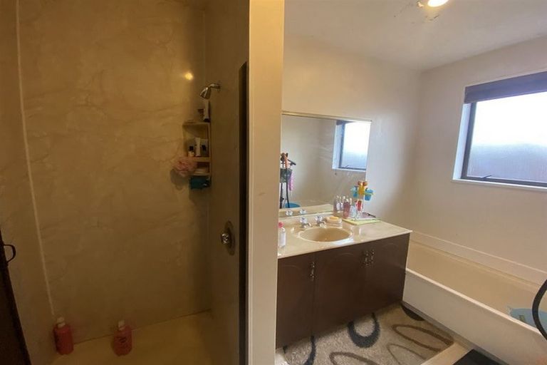 Photo of property in 20a Aorangi Road, Bryndwr, Christchurch, 8053