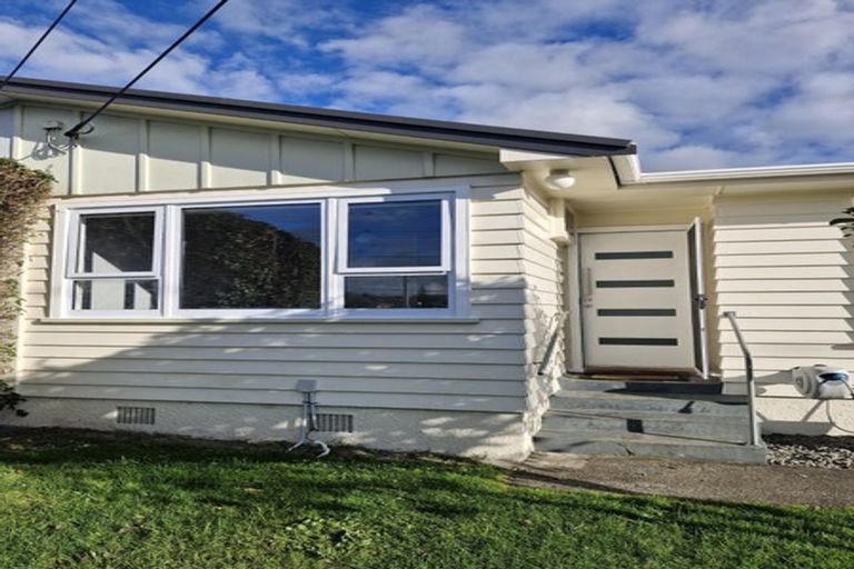 Photo of property in 3 Kings Drive, Levin, 5510